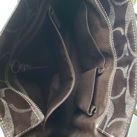 Coach Monogram Purse - Picture 3 of 4